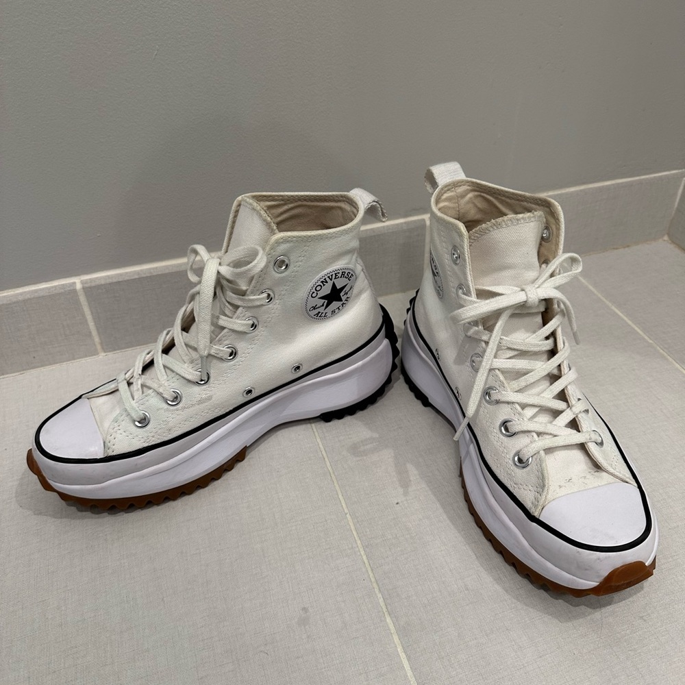 Converse Run Star Hike Platform High Tops - White/Black/Gum - Size 7.5